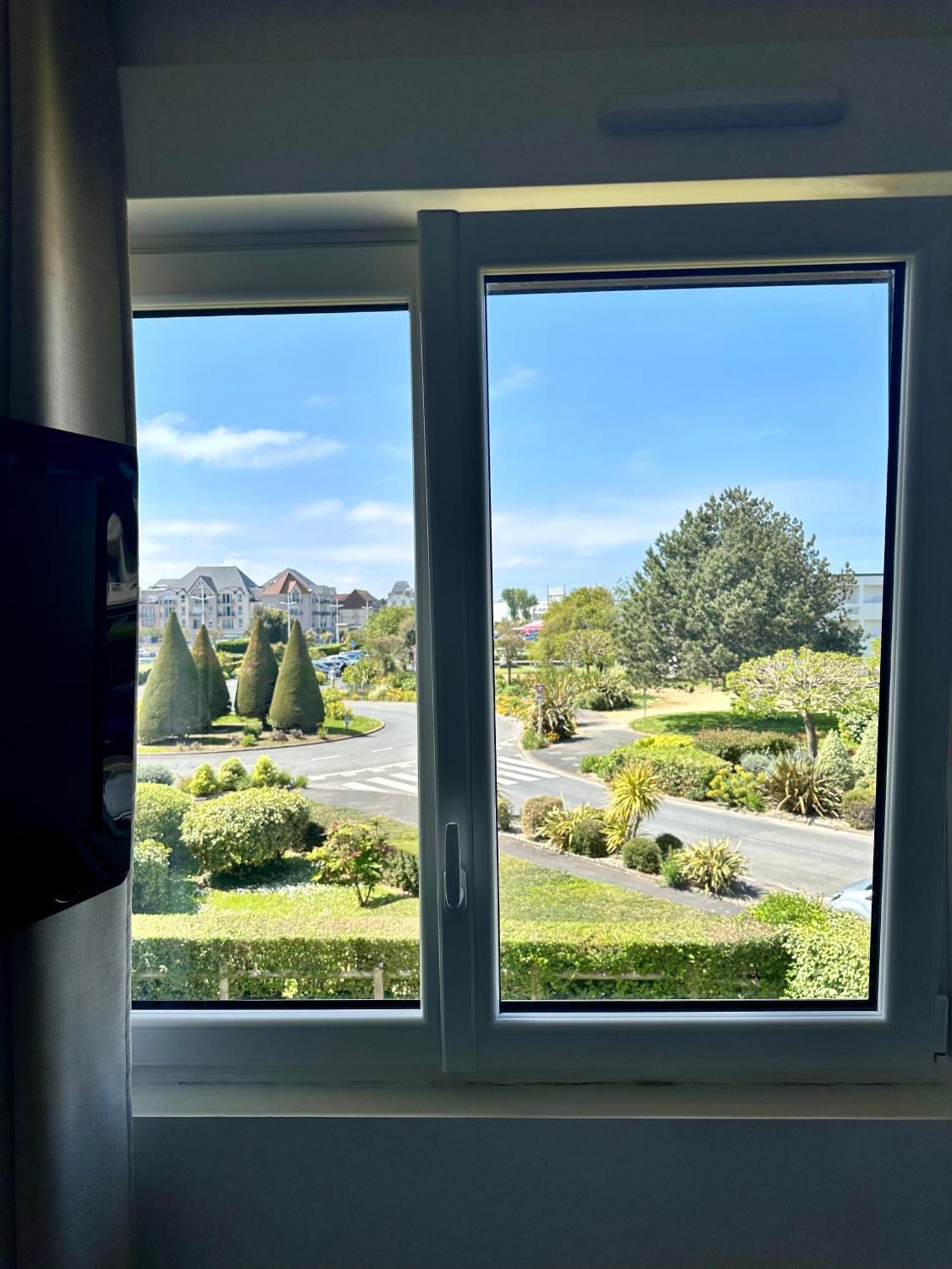 Le Luxe & Votre Vue Mer A Ouistreham Riva Bella Kültér fotó